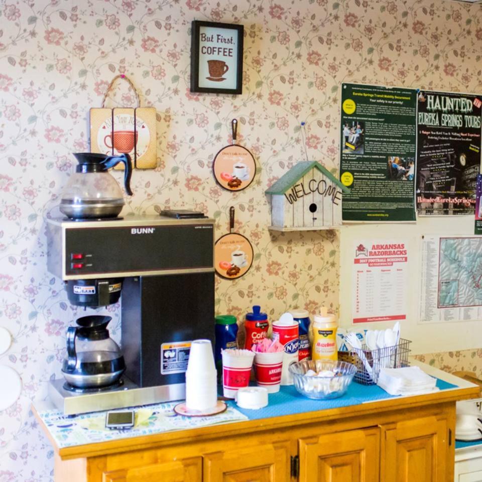Razorback Lodge Юрека Спрингс Екстериор снимка